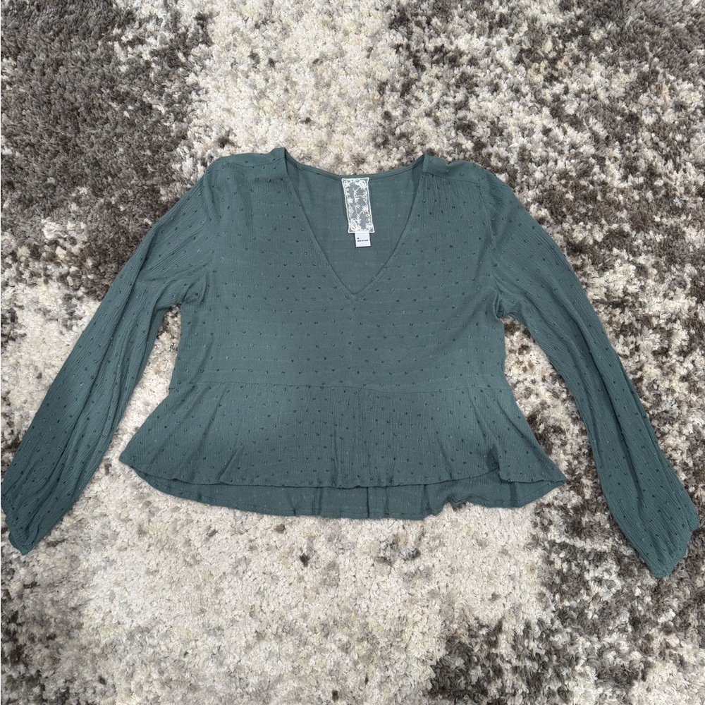 Sadie & Sage Women’s Long Sleeve Top, Medium